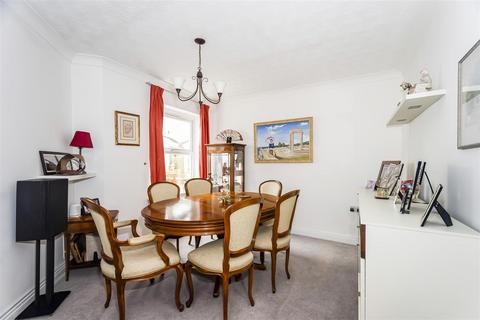 4 bedroom house for sale, 10, Randall Garth Driffield, East Yorkshire, YO25 5PE