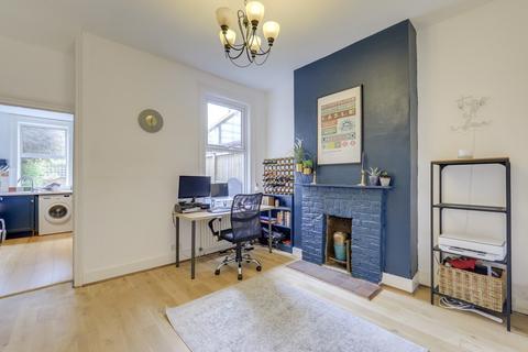 32 Brightside Road, London, SE13 6EW