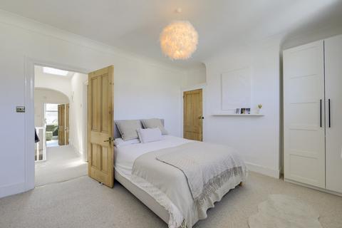 32 Brightside Road, London, SE13 6EW