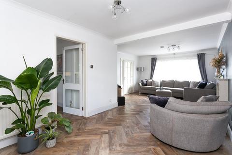 18 Larkfield Road, Dalkeith, EH22 3EQ