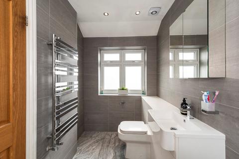 48 Berkeley Avenue, Bexleyheath, DA7 4UA