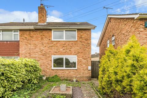 3 bedroom semi-detached house to rent, Stanwick Drive, Wymans Brook, Cheltenham, GL51