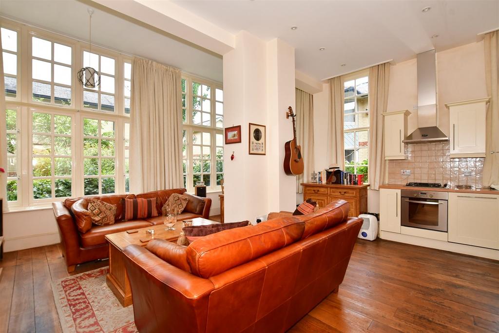 West Cliff Road, Ramsgate, Kent 1 bed ground floor flat for sale £225,000
