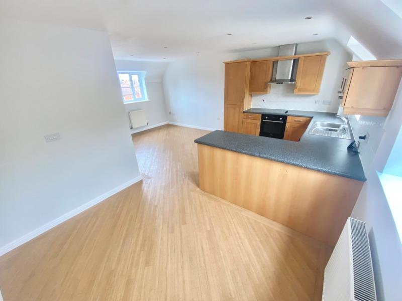 2 bed unfurnished flat to let stratford upon avon