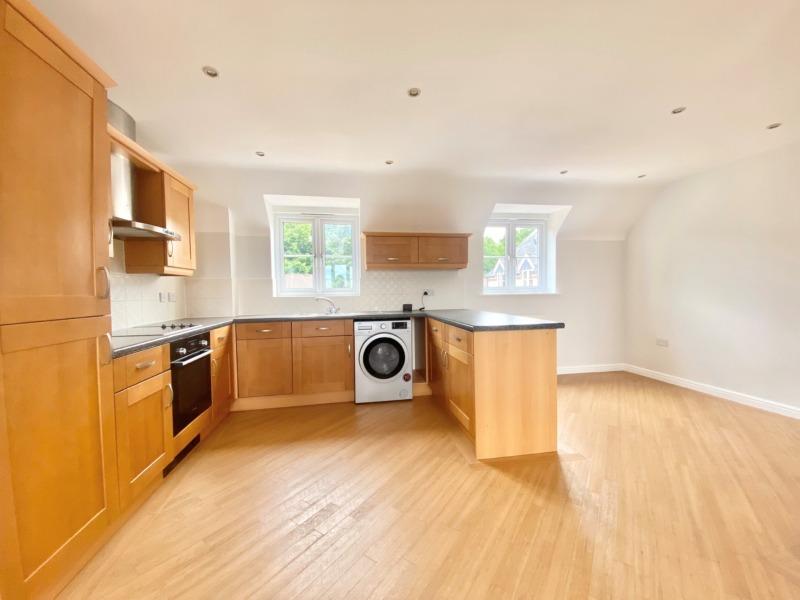 2 bed unfurnished flat to let stratford upon avon