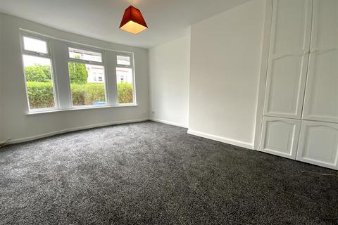 2 bedroom apartment to rent, Loretto Street, Carntyne, Glasgow