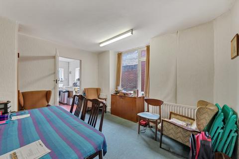 65 Wrottesley Road, London, SE18 3EW