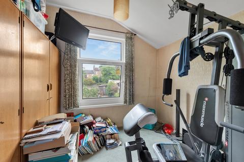 65 Wrottesley Road, London, SE18 3EW