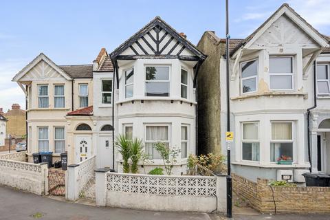 30b Lodge Road, Croydon, CR0 2PB