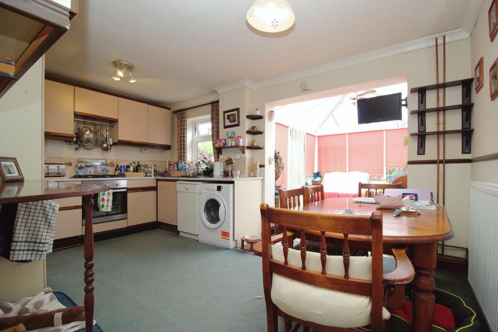 Thackers Way, Deeping St James, Market Deeping, PE6 8HP 3 bed detached
