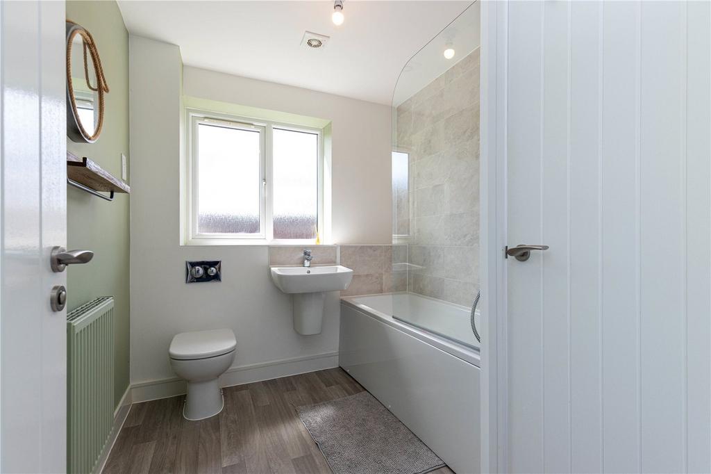 Main Bathroom