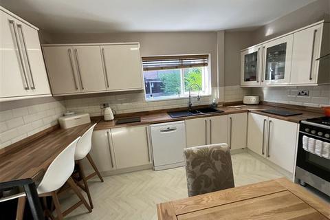 1 Ballifield Way, Sheffield, S13 9HY