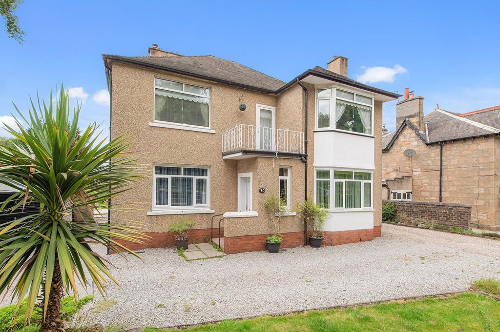 Abbots Road, Grangemouth, FK3 2 bed ground floor flat £139,995