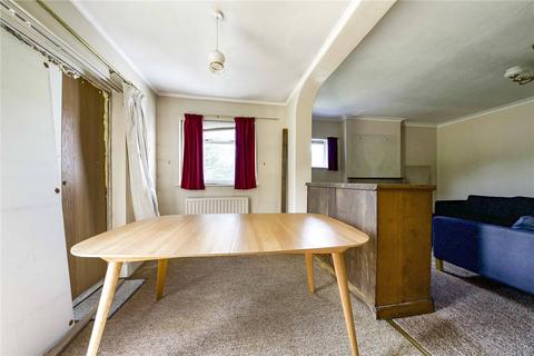 31 Cotsford Avenue, New Malden, KT3 5EU
