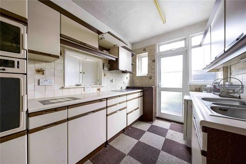 31 Cotsford Avenue, New Malden, KT3 5EU
