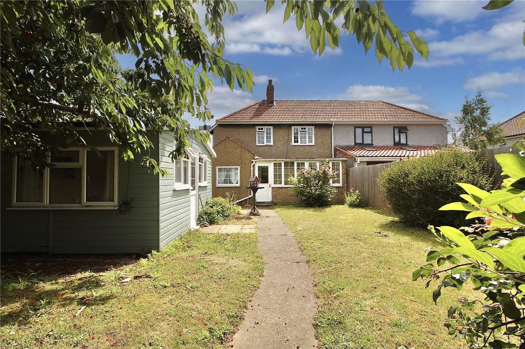 Main Road, Chelmondiston, Ipswich, Suffolk, IP9 3 bed semidetached