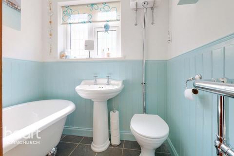 31 Dorian Road, Hornchurch, RM12 4AN