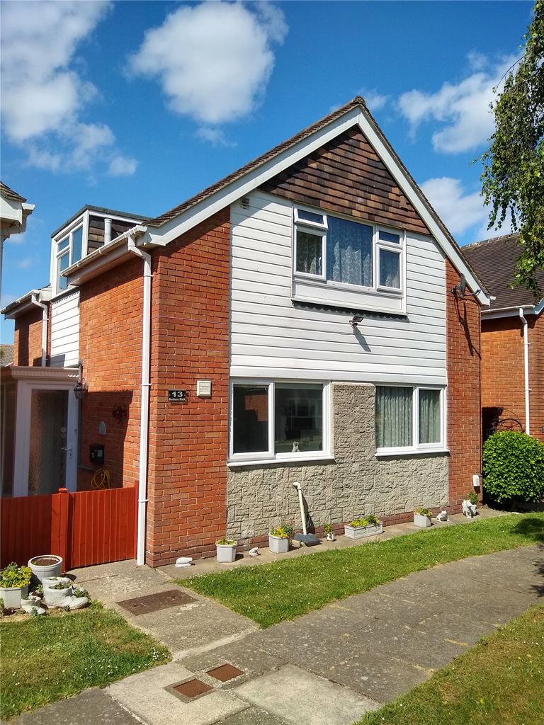 Bosham Walk, Peel Common, Hampshire, PO13 3 bed detached house for sale