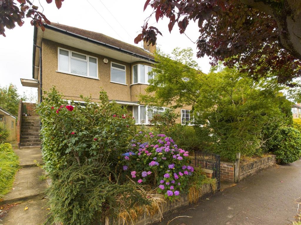 West Way, Rickmansworth 2 bed apartment £400,000