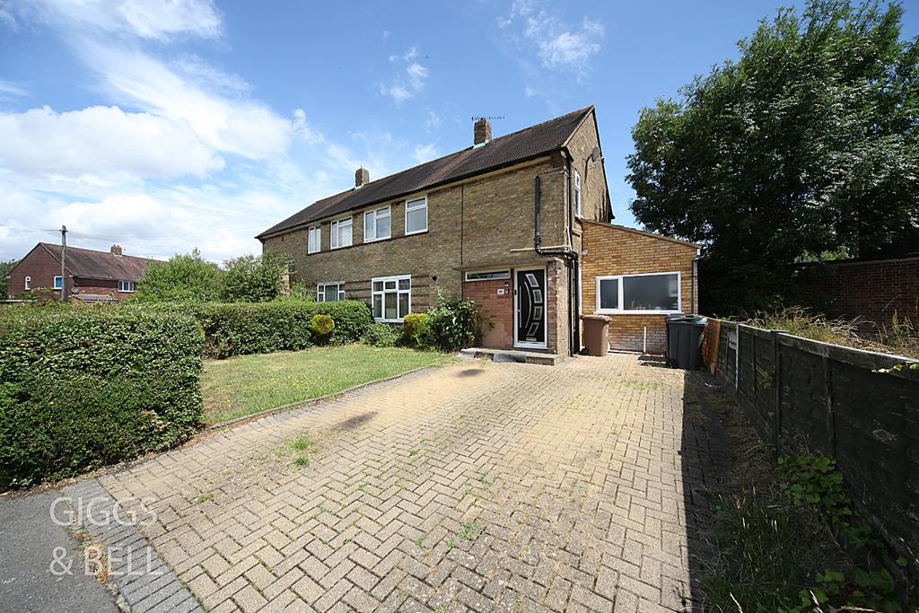 Priestleys, Luton, LU1 3 bed semidetached house £350,000