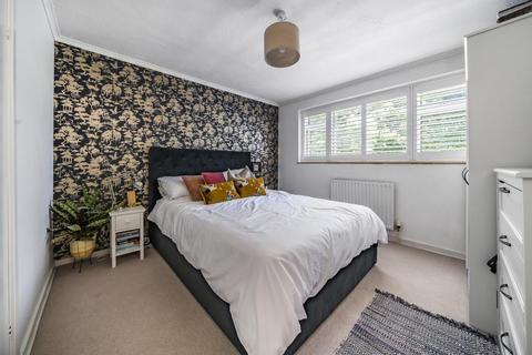 12 High Broom Crescent, West Wickham, BR4 0RG