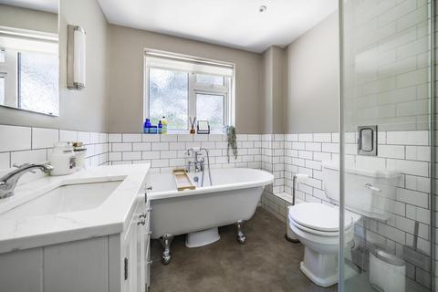 12 High Broom Crescent, West Wickham, BR4 0RG