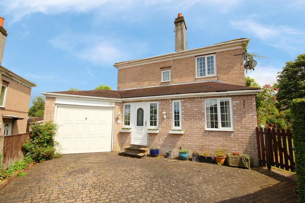 Wilbraham Road, Weaverham, CW8 3 bed semidetached house for sale £