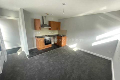 undefined, Monson St, Lincoln