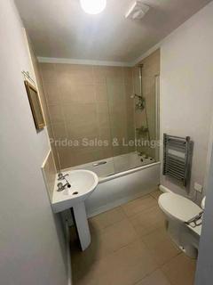 undefined, Monson St, Lincoln