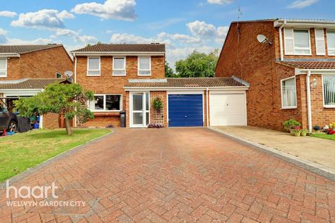 4 bedroom detached house for sale, Lords Wood, Welwyn Garden City