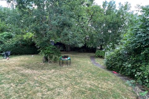 1, Wendover Court Wendover Road, Staines-upon-thames, TW18 3DP