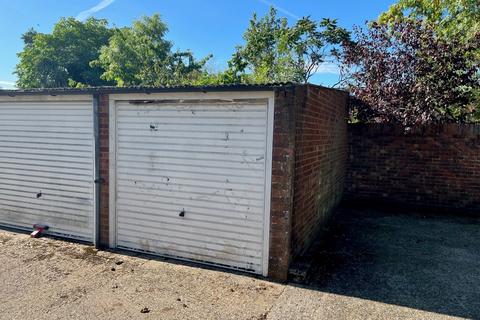 1, Wendover Court Wendover Road, Staines-upon-thames, TW18 3DP