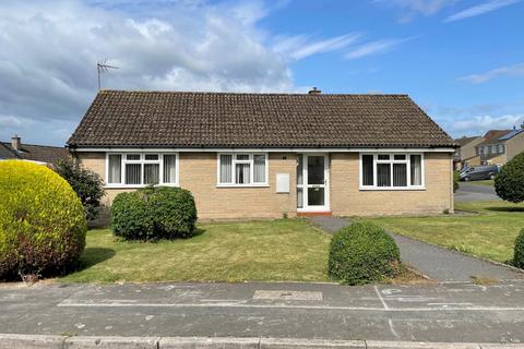 2 Elm Drive, Wincanton, BA9 9EZ
