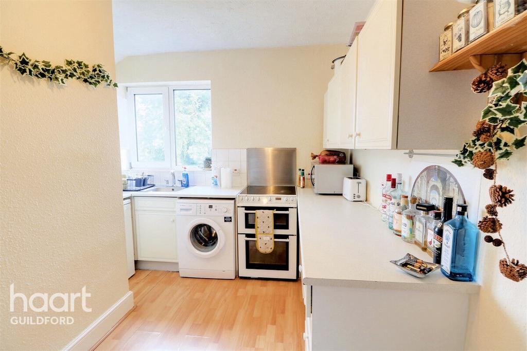Farnham Road, Guildford 1 bed apartment for sale £250,000