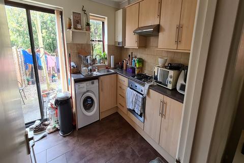 2 bedroom semi-detached house to rent, Olde Bell Lane, Loughton, Milton Keynes, Bucks, MK5