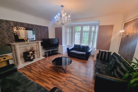 6 bedroom detached house for sale, Haworth Road, Bradford, BD9