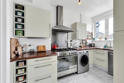279 Westmount Road, London, SE9 1NR