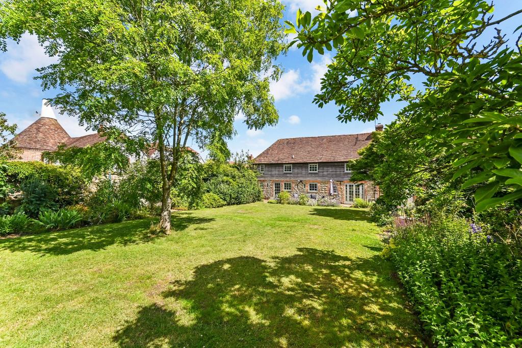 Great Chart, Ashford, Kent, TN26 4 bed house for sale £695,000
