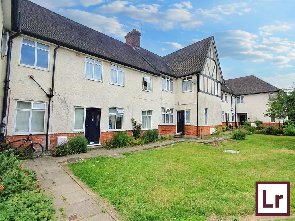 West End Road, Ruislip, HA4 3 bed £375,000