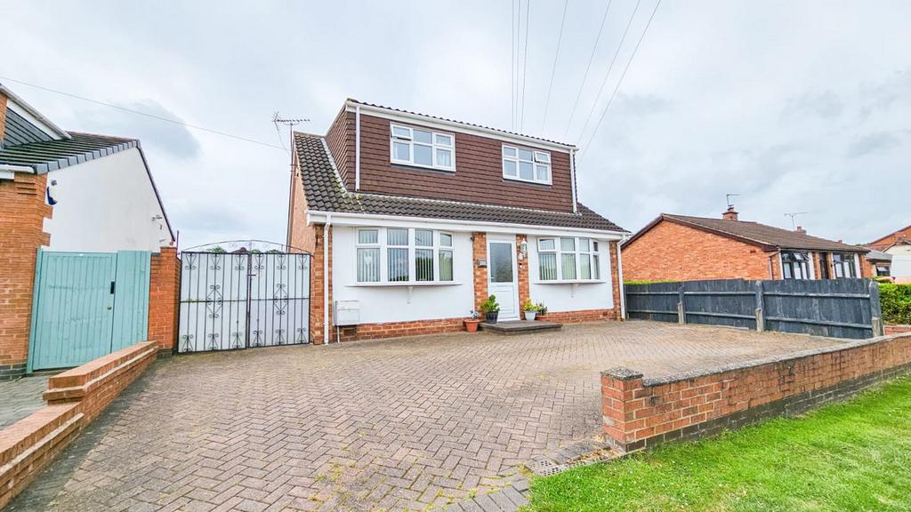 Newland Lane, Coventry, CV7 4 bed detached bungalow for sale £400,000