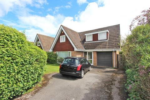 31 Moorlands Close, Brockenhurst, SO42 7QS