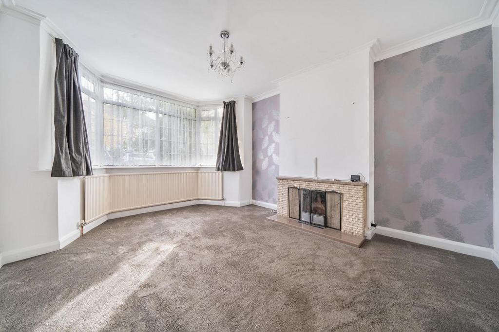 The Grove, West Wickham 3 bed semidetached house £695,000