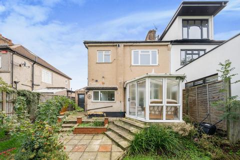 116 The Grove, West Wickham, BR4 9JZ