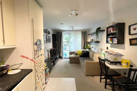 2 bedroom ground floor flat for sale, Partridge Knoll, Purley, Surrey