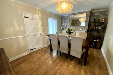 3, Brightmans Cottages Bramingham Road, Luton, LU3 2BY