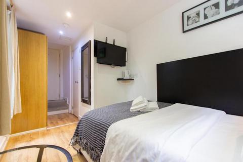 Studio to rent, North Gower Street, Euston, London, NW1