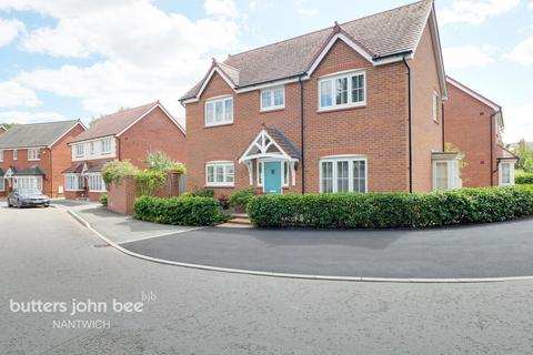 4 bedroom detached house for sale, Dairyfields Road, Nantwich