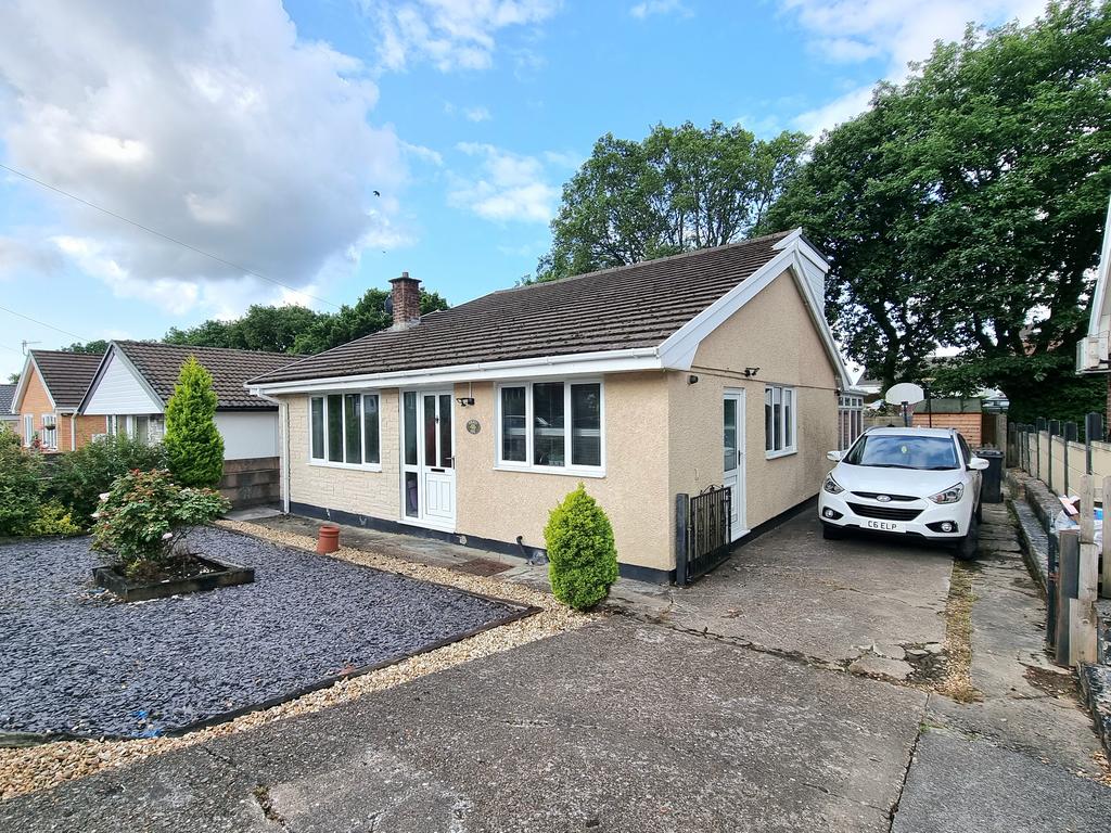 Waun Daniel, Rhos, Pontardawe, Swansea 3 bed detached house £260,000