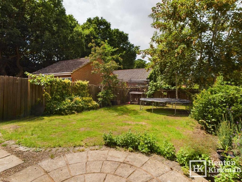 Whitesmiths Drive, Billericay 3 bed end of terrace house for sale £
