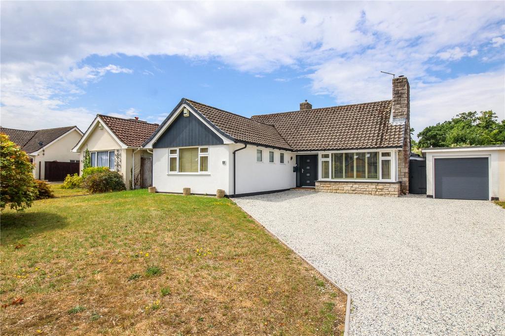 Colemere Gardens, Highcliffe, Christchurch, Dorset, BH23 3 bed bungalow